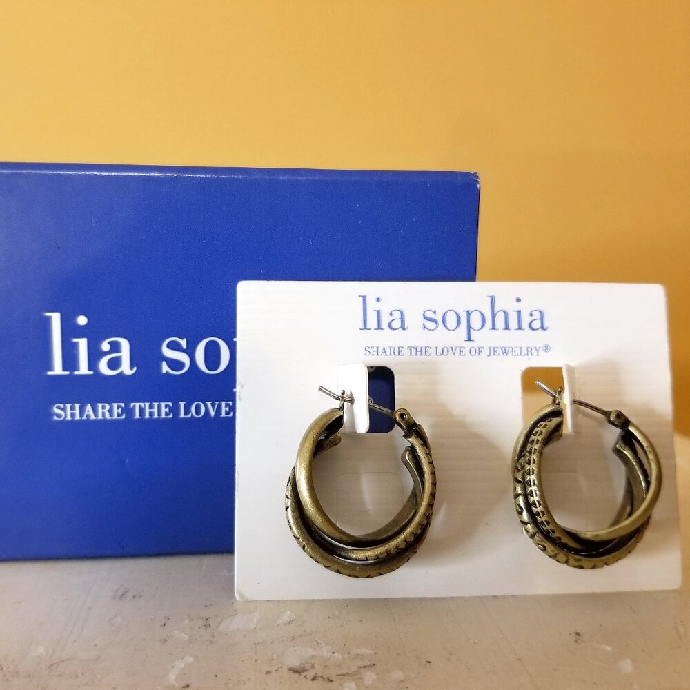 LIA SOPHIA EARRINGS
